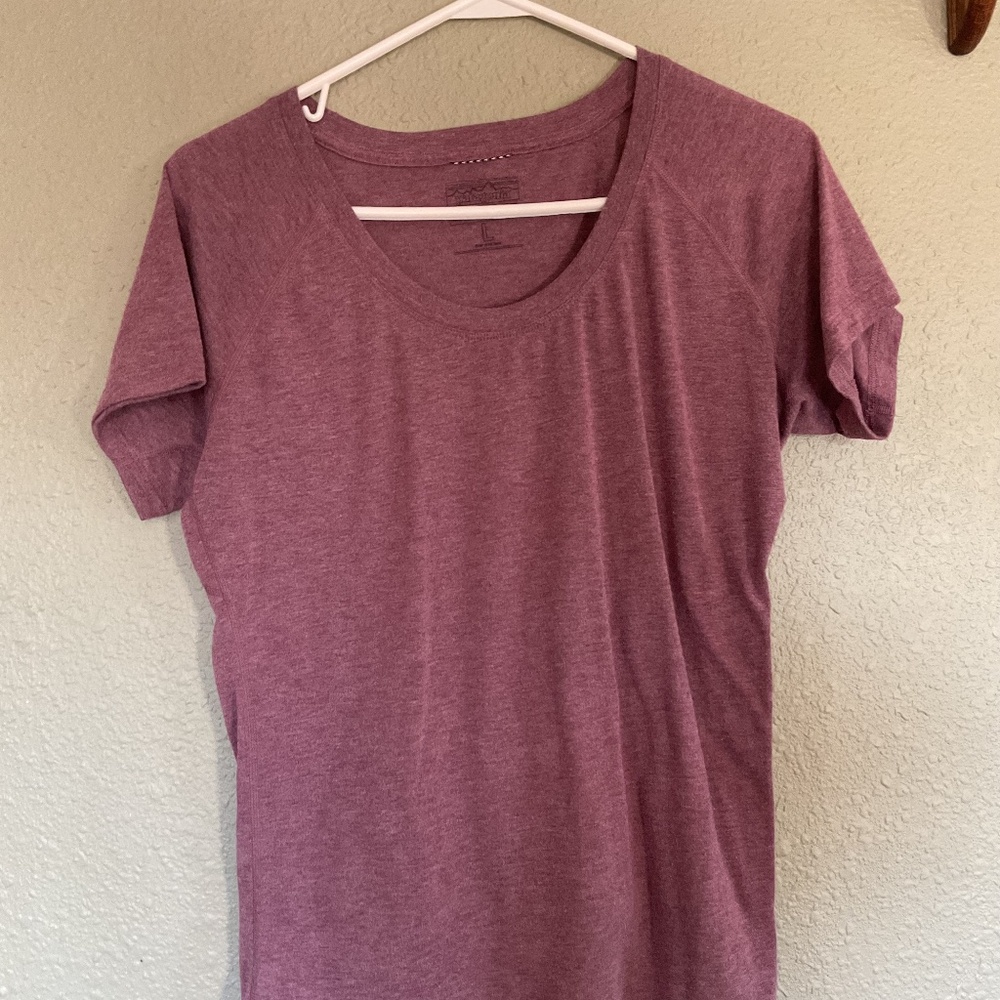 Patagonia Capilene Cool Trail Size L  Mauve / dark lavender